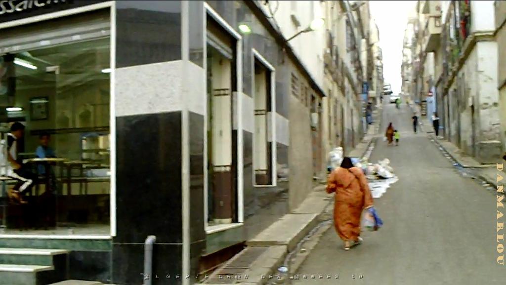 rue de Turenne 9.JPG
